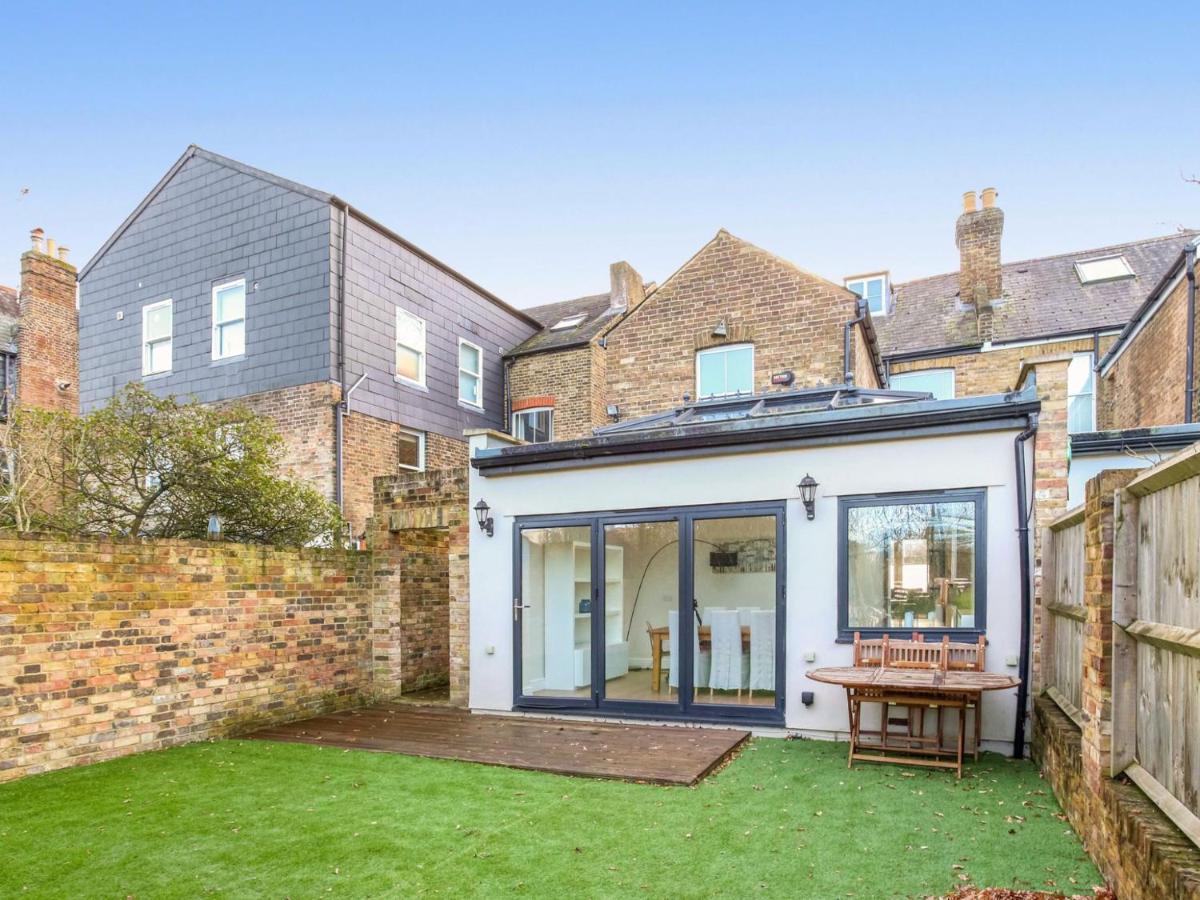 Grand Victorian House, Parking & River Walks Windsor Exterior foto